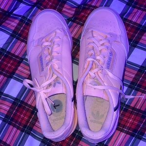 Adidas classic ‘peach’ size: 7